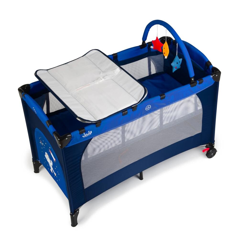 Juju Patut pentru copii Sleepy Baby Space Adventure pliabil roti cu blocare bara de jucarii salteluta de infasat geanta de transport usita laterala cu fermoar dimensiuni 125 L x 65 l x 78 cm