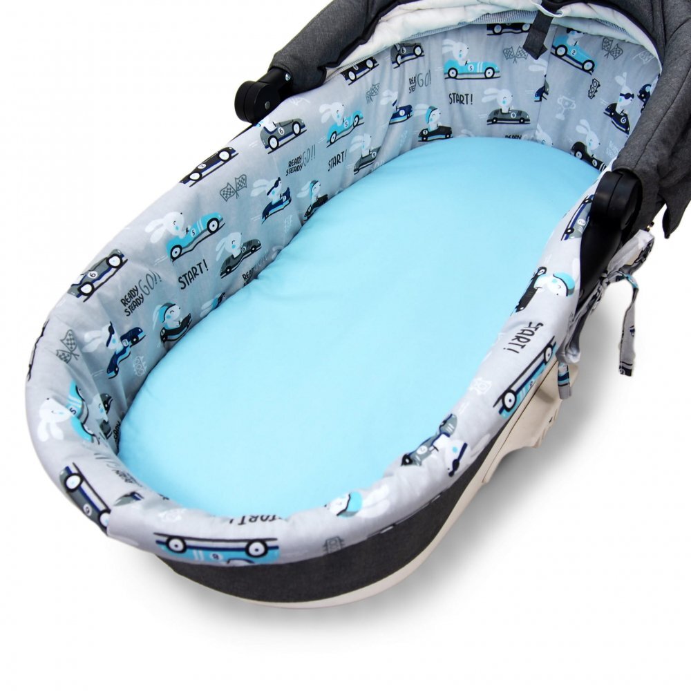 Kerstin Set insertie textila pentru landoucosulet copii Bunnie Drivers cearsaf cu elastic asortat 80x38 cm realizate din bumbac 100