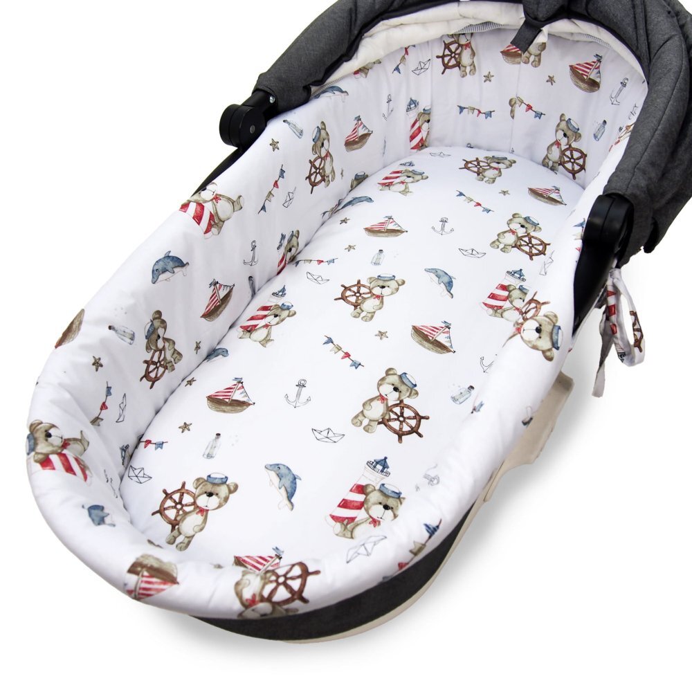 Kerstin Set insertie textila pentru landoucosulet copii Ursuletul pirat cearsaf cu elastic asortat 80x38 cm realizate din bumbac 100