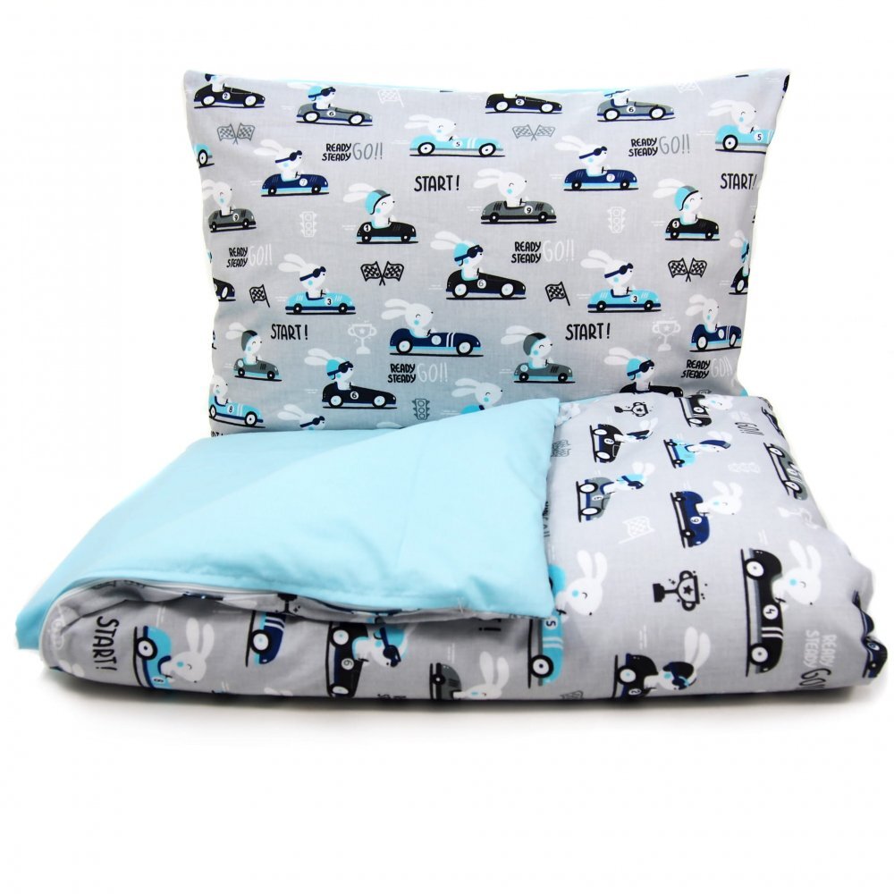 Kerstin Set lenjerie 2 piese pentru patut copii Bunny drivers husa pilota 120x90 si fata perna 40x60 cm design versatil cu doua fete tesatura moale inchidere cu fermoar