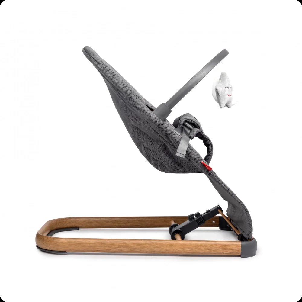 Kidnort Balansoar ergonomic pentru copii Moln Grey cu centura de siguranta bara cu jucarii detasabila spatar ajustabil pliabil si usor de transportat