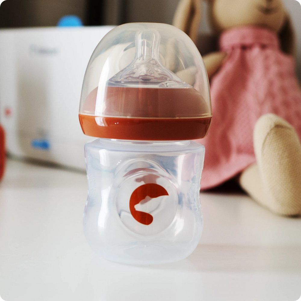 Kidnort Biberon anti-colici nivel de debit scazut 1 Blabaer Brown din PU durabil si rezistent capacitate 125 ml 0-3 luni