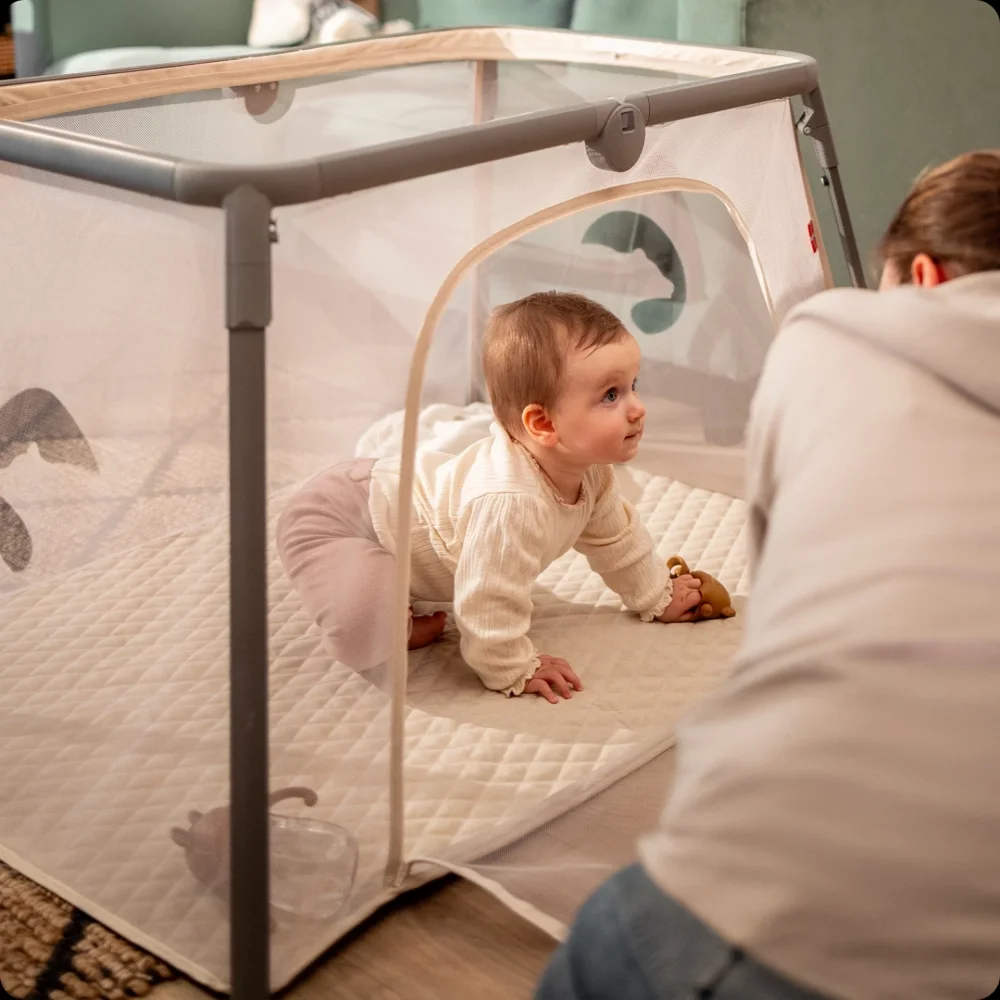 Kidnort Patut de calatorie 2 in 1 pentru copii Bleke Grey pliabil si portabil intrare laterala cu fermoar dimensiune 77 x 63.2 x 28 cm include geanta de transport