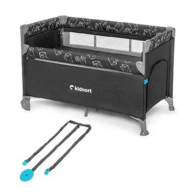 Kidnort Patut de calatorie multifunctional 3 in 1 Naste Light Grey cu laterala culisanta si 2 niveluri de inaltime sistem atasare la patul parintilor cu saltea si geanta de transport dimensiune compacta Intrare laterala 9.3 kg