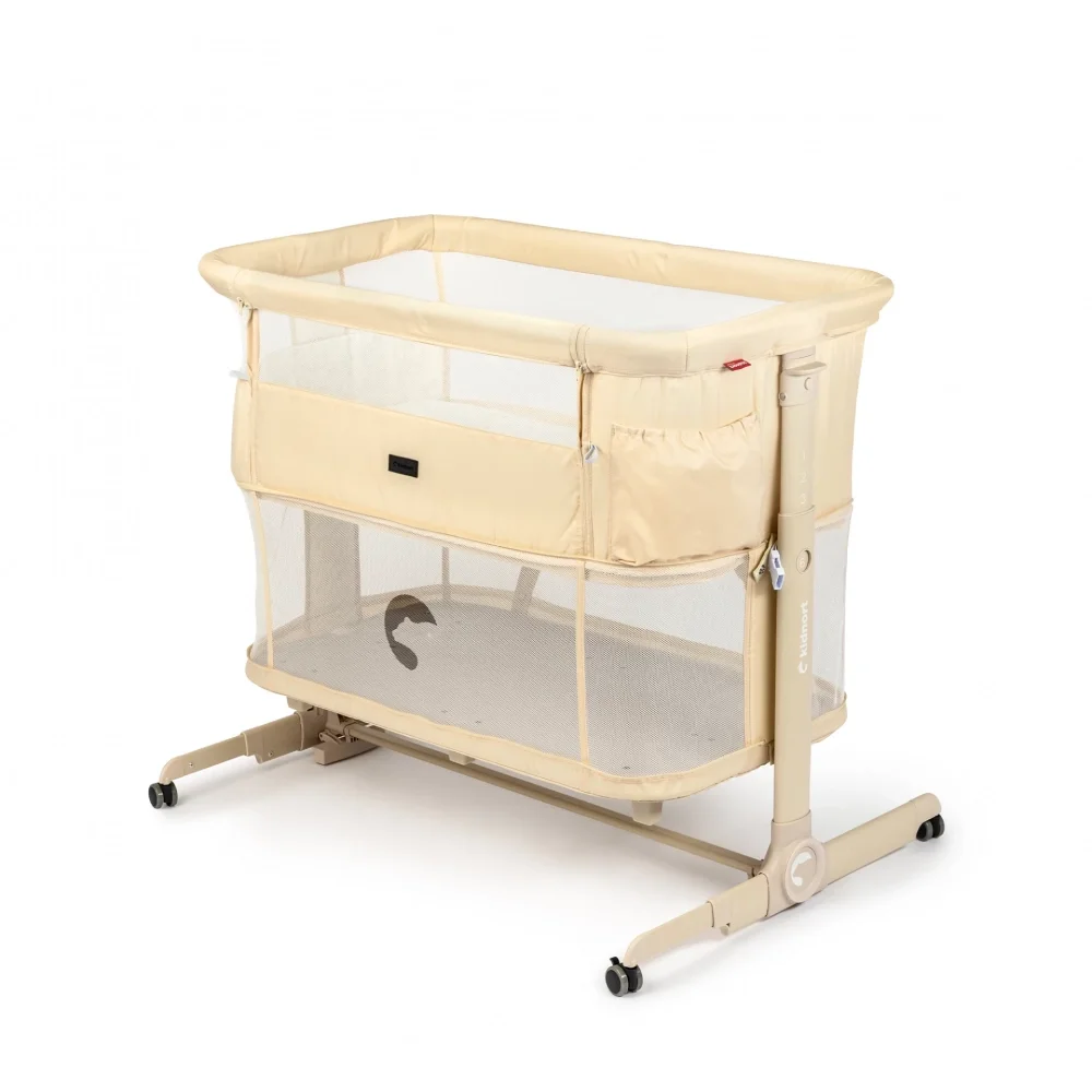 Kidnort Patut multifunctonal tip co-sleeper si tarc de joaca pentru copii Snackskal II Beige structura din otel cu inaltime ajustabila roti cu frane buzunar lateral sistem de balansare incorporat accesorii incluse