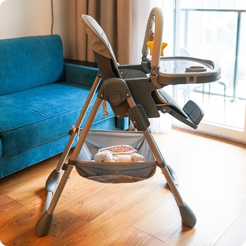 Kidnort Scaun de masa pentru copii Jordgubbe Grey multifunctional cu roti bara de jucarii spatar reglabil pozitie somn reglabil pe inaltime pe 6 nivele tavita cu suport pentru pahar usor de pliat