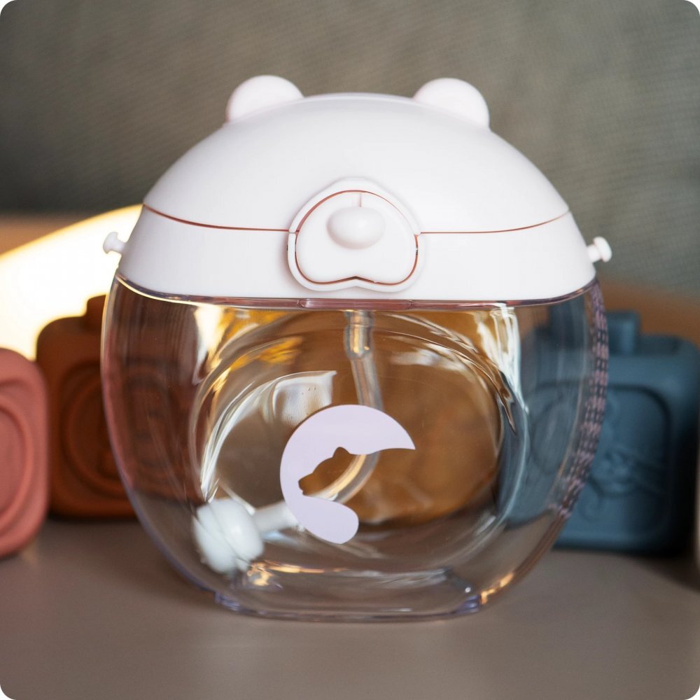 Kidnort Sticluta de apa din tritan pentru copii Bear sterilizabila pai moale din silicon cu bila gravitationala prevazuta cu snur reglabil capacitate 300 ml Pink