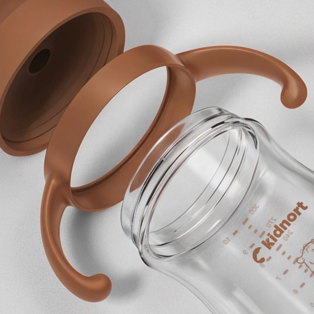 Kidnort Sticluta de apa din tritan pentru copii Bringebaer sterilizabila pai moale din silicon cu biluta gravitationala maner ergonomic capacitate 240 ml Brown