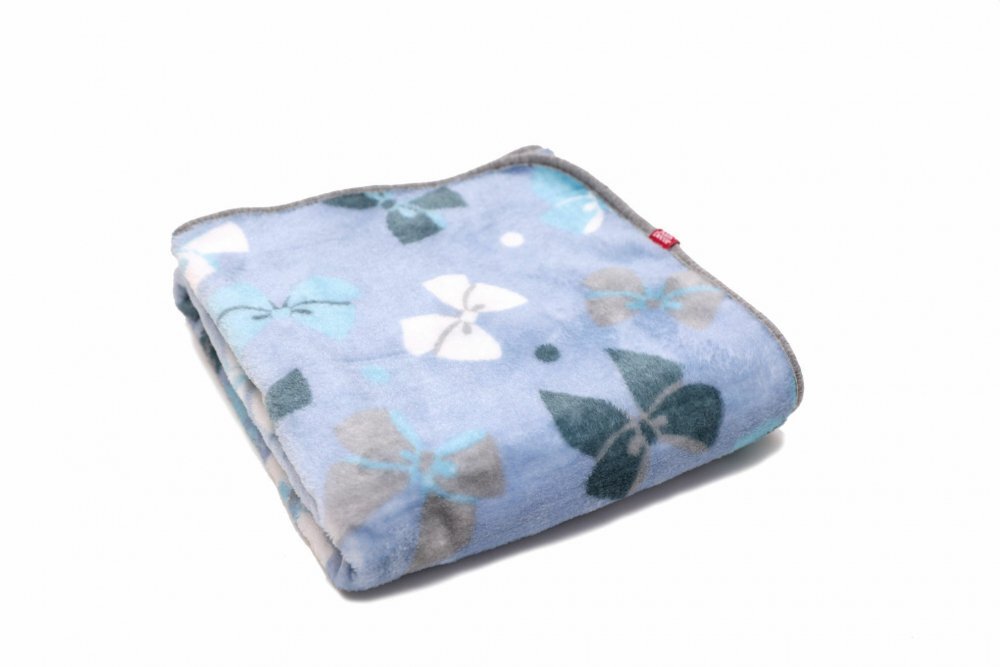 Kids Decor Paturica pufoasa de plus 2 fete bleu cu fundite si gri cu buline 75x75 cm
