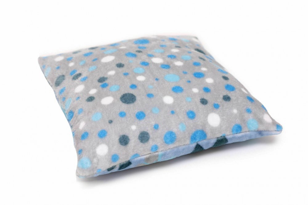 Kids Decor Perna pufoasa de plus cu doua fete albastru cu fundite fata si gri cu buline pe verso 37x37 cm
