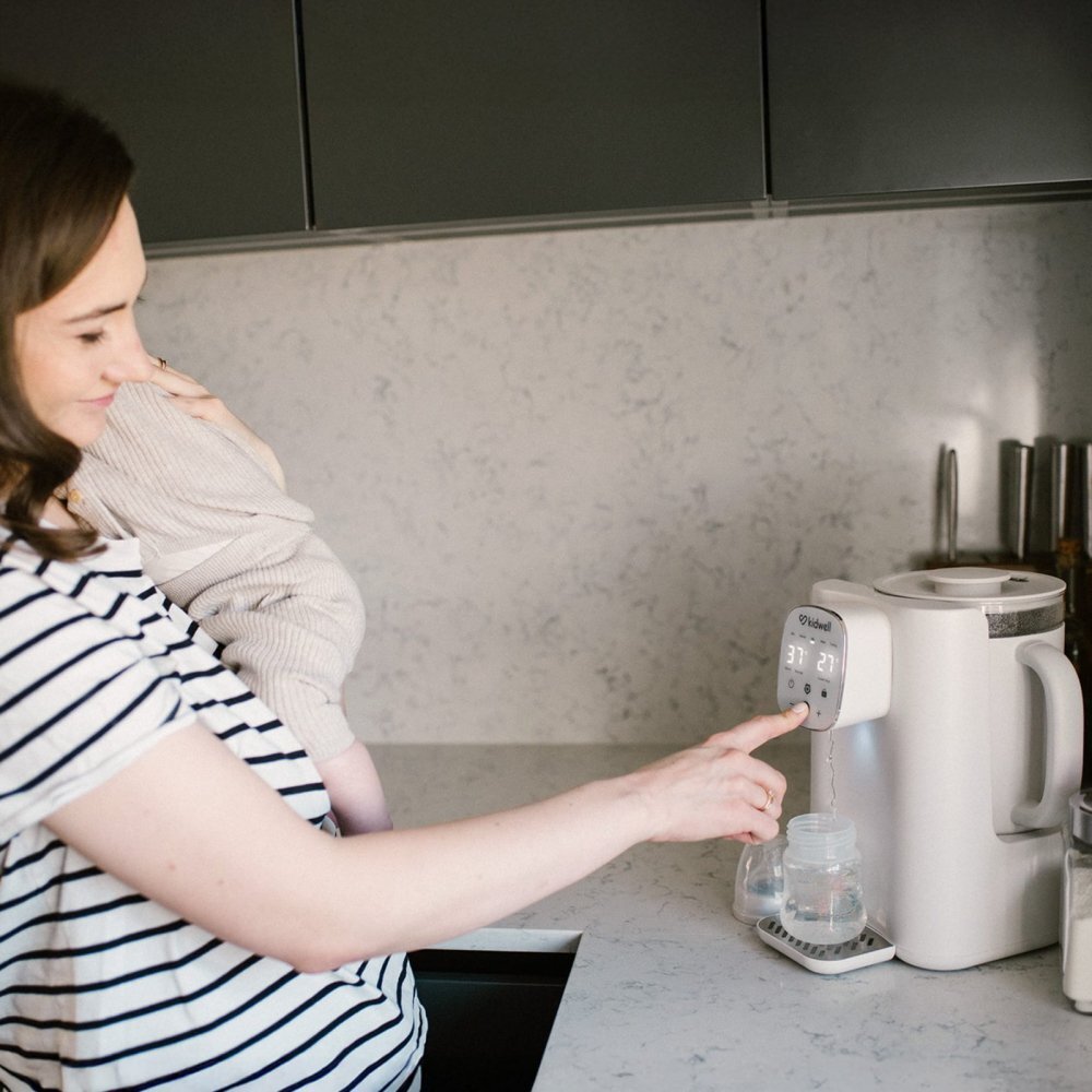 Kidwell Espressor pentru prepararea laptelui praf Piim white cu dozare automata