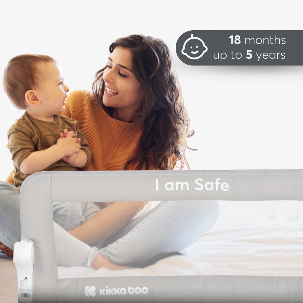 KikkaBoo Bariera de protectie pentru pat copii I am Safe Grey 150 cm fixare stabila rabatabila potrivita pentru saltele de la 12-20 cmcolturi rotunjitematerial textil de inalta calitate