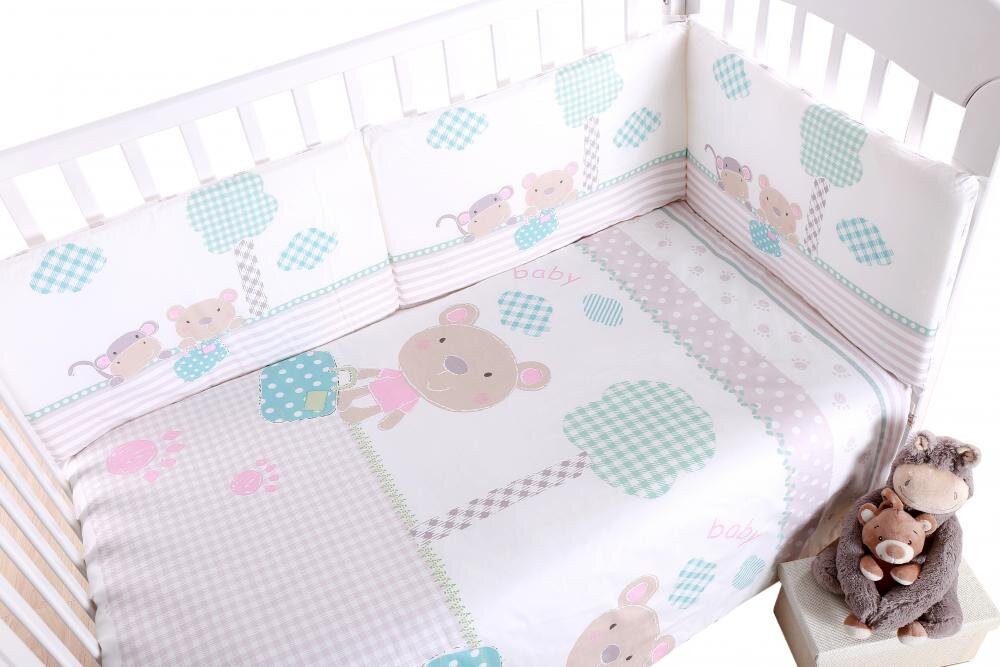 KikkaBoo Lenjerie patut cu 3 piese Fantasia EU 140x70cm din bumbac cu pilotahusa pilota si aparatoare laterala pentru patut 210x35 cm