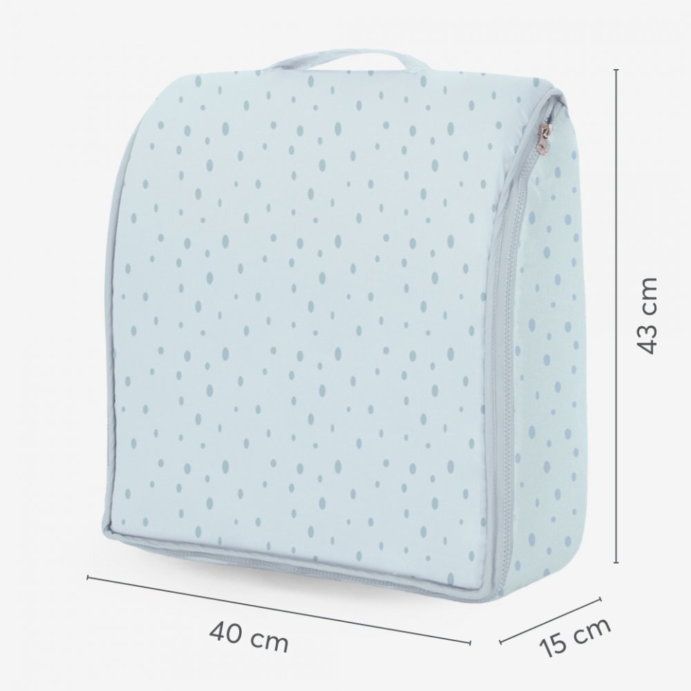KikkaBoo Patut portabil pentru bebelusi si rucsac 2in1 Memory Blue Dots multifunctionalbaza din spuma densa cu husa din bumbacprevazut cu fermoar si bretele reglabilepotrivit pentru calatorii