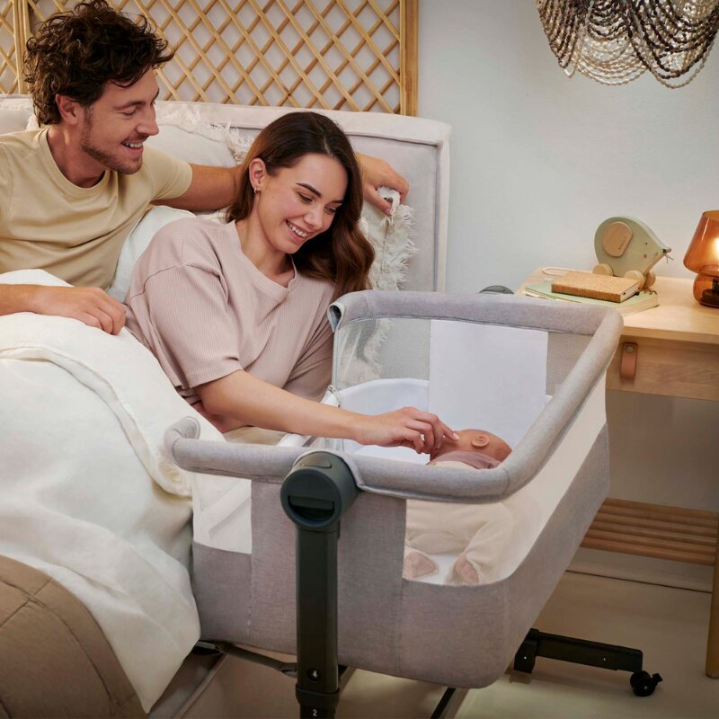 KINDERKRAFT Patut co-sleeper Nestee Up 2 Light Grey inclinare reglabila a saltelei inaltime reglabila