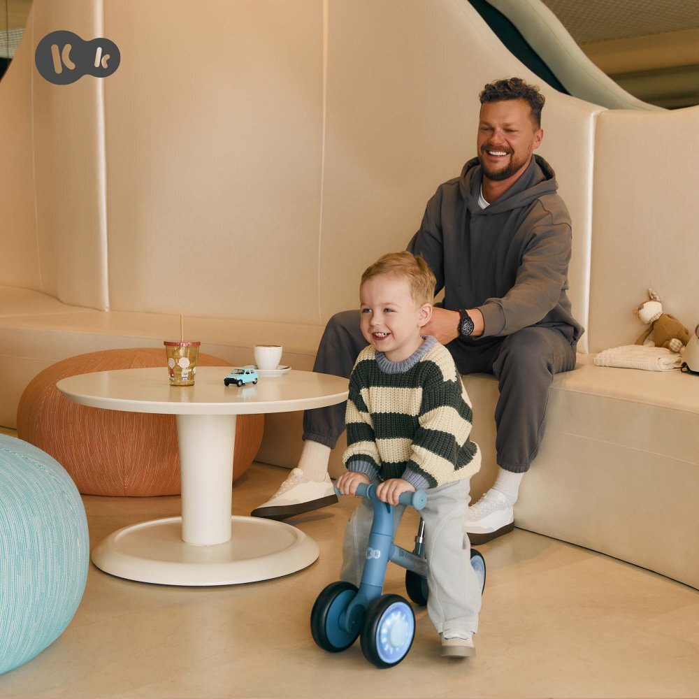 KINDERKRAFT Ride On pentru copii Cutie Flash Blue