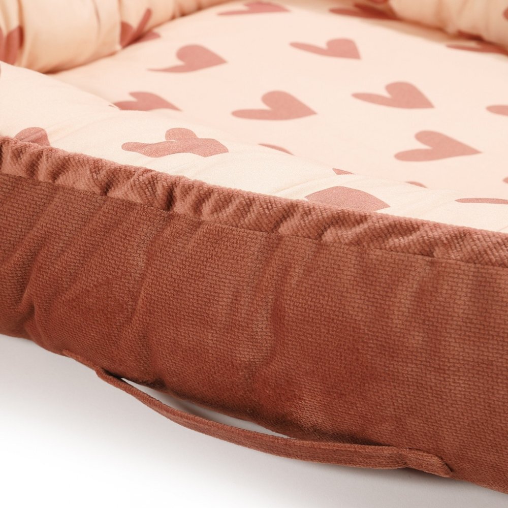 La Millou Baby nest pentru bebe Velvet Heartbeat Pink
