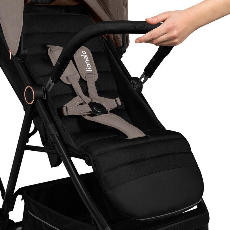Lionelo Carucior sport Mira Bej maner reglabil in 5 pozitii spatar si suport de picioare reglabile plasa de tantari si suport biberon incluse Conform cu EN1888-1 EN1888-2 Testare SGS