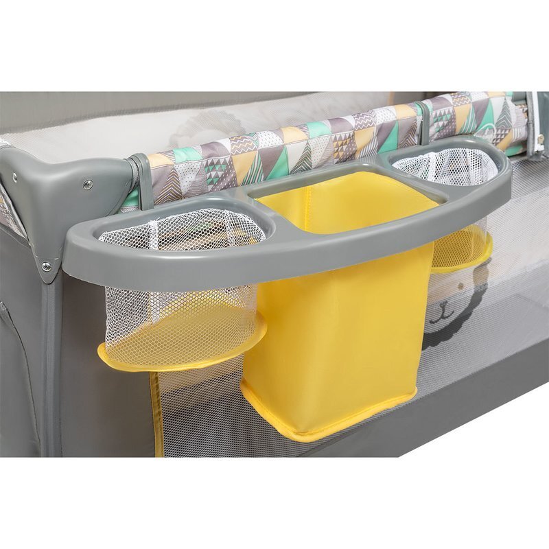 Lionelo Patut pliant Sven Plus Yellow Scandi cu doua nivele cu arcada jucarii masuta de infasat vibratii melodii conform cu standardele europeane de securitate EN716 si EN12221