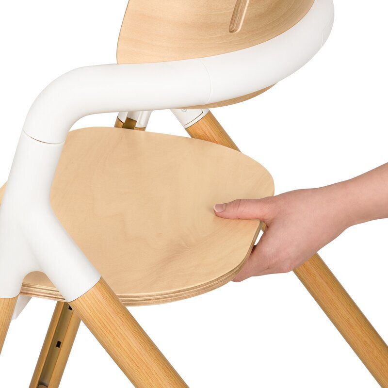 Lionelo Scaun de masa multifunctional Celia din lemn de fag 6 luni- adult reglabil pe inaltime husa impermeabila tavita silicon suport de picioare reglabil greutate maxima 90 Kg AlbNatural