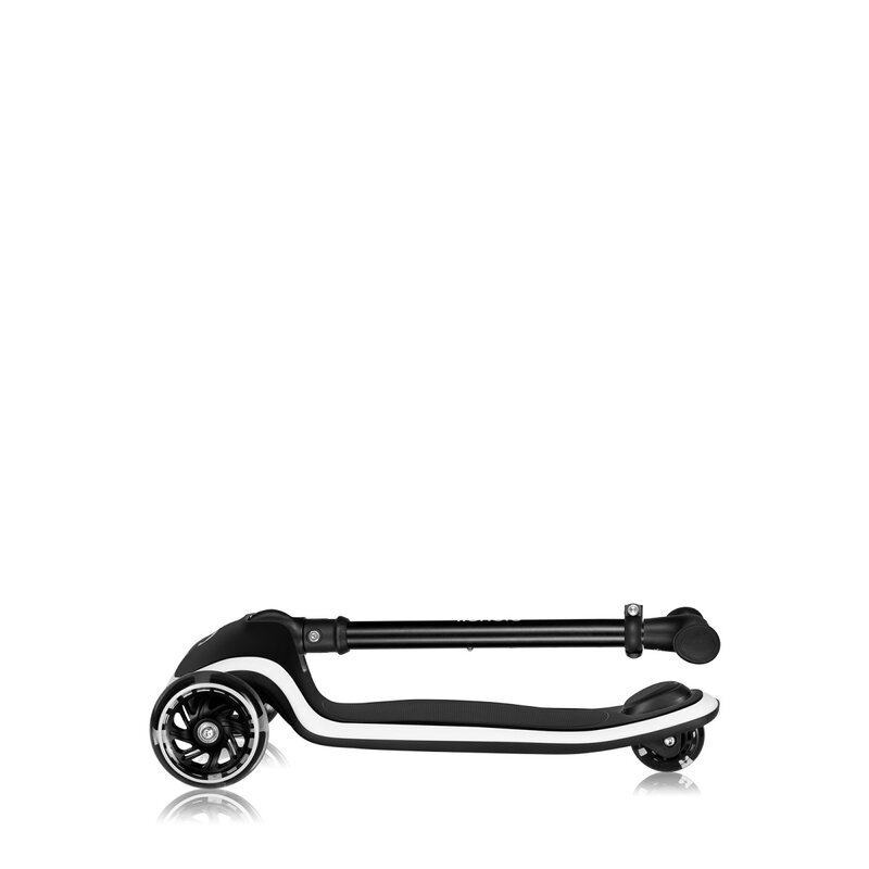 Lionelo Trotineta pentru copii Mey Negru ultrapliabila cu lumini si cosulet maner ajustabil pe inaltime 3 ani+ pana la 50 kg ultra usor 2.8 kg conform cu standardul EN71-123 certificata Intertek