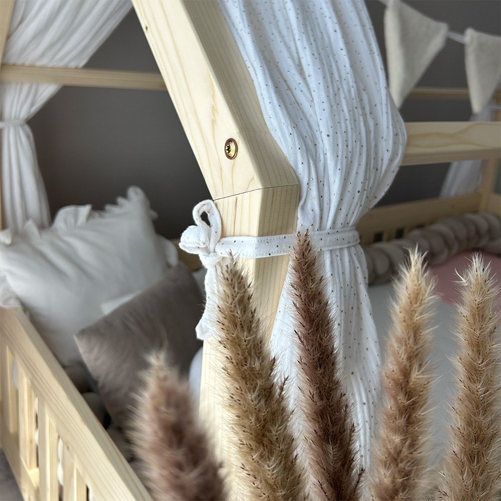 Little Amy Pat copii montessori tip casuta LittleAmy Angel Nest Balustrade cu bare rotunde Natur 90 x 200 cm
