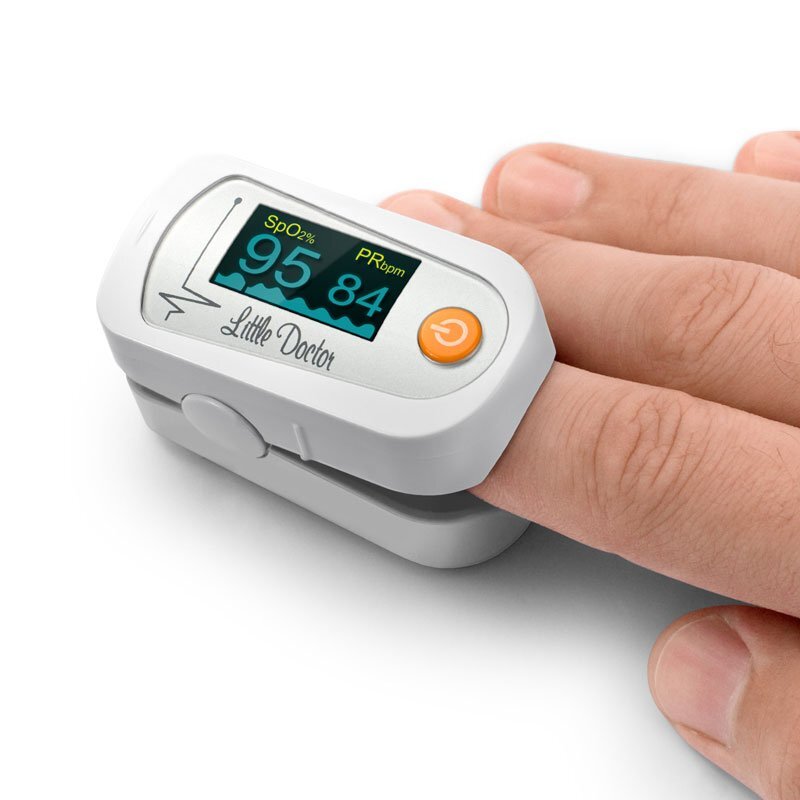 Little Doctor Pulsoximetru MD300C23 indica nivelul de saturatie a oxigenului din sange si masoara rata pulsului