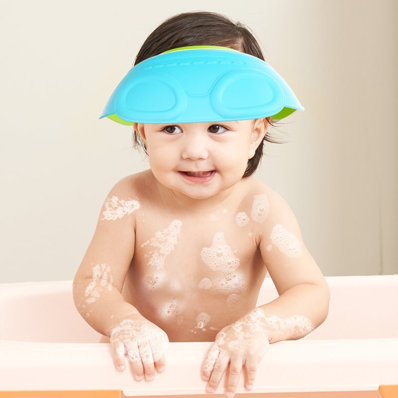 Little Mom Aparatoare sampon Blue din material moale si flexibil reglabila fara BPA dimensiuni 231585 cm