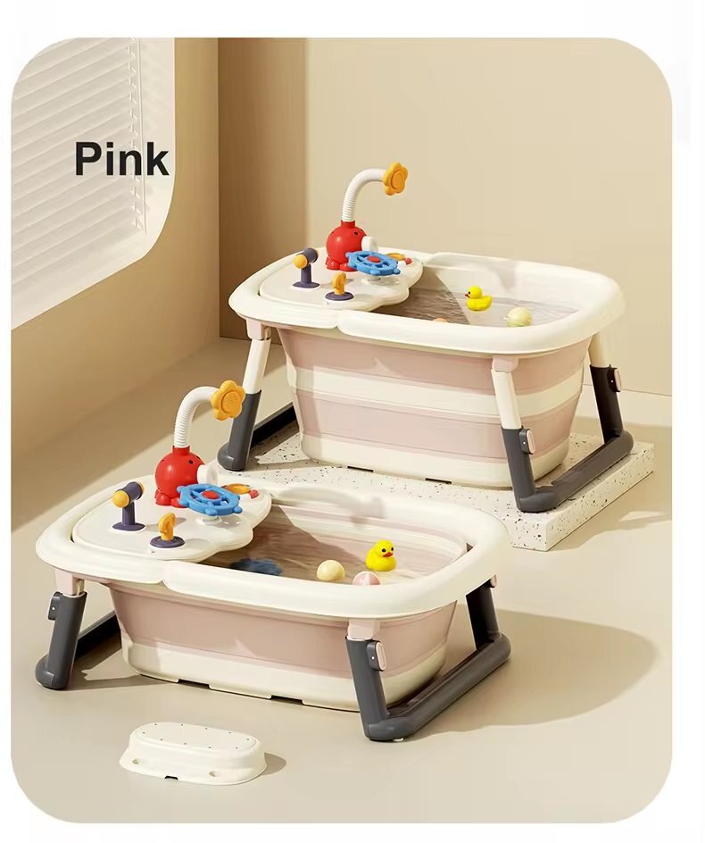 Little Mom Cadita 3 in 1 pentru copii AquaPlay Pink pliabila echipata cu masuta de joaca detasabila dus functional si dop evacuare apa picioruse reglabile in inaltime dimensiune 78.5 x 51.5 x 38 cm