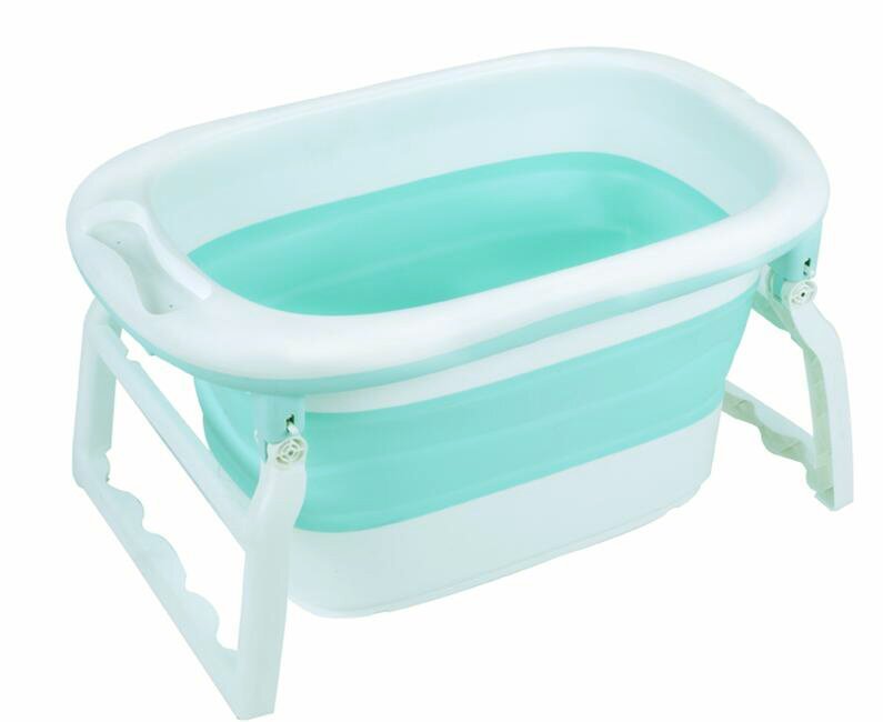 Little Mom Cadita Bimbi Green cu scaunel inclus pliabila margini rotunjite dop evacuare apa fara bpa picoare antiderapante dimeniune 88x56x43 cm
