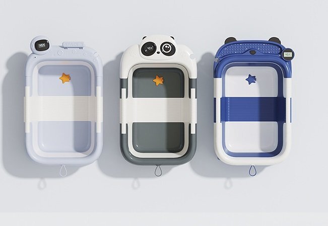 Little Mom Cadita pentru bebelusi Baby Astronaut Blue design inovator ultra-pliabil cu pernuta detasabila termometru display digital incorporat dop scurgere picioruse antiderapante dimensiune 69 x 43 x 20.7 cm l