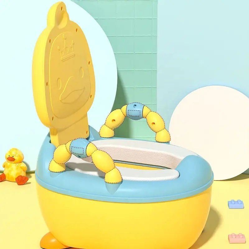 Little Mom Olita pentru copii Yellow Duck prevazuta cu manere colac din PVC capac rabatabil si vas colector detasabil dimensiune 36.5 x 31 x 48 cm