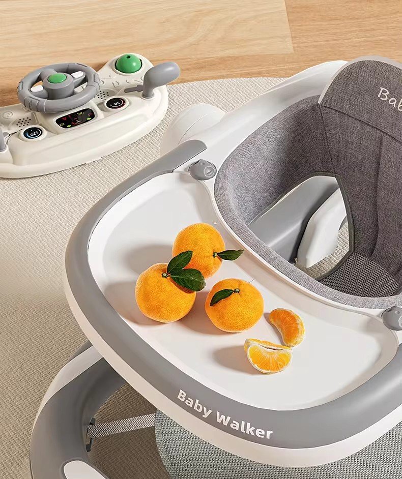 Little Mom Premergator 3 in 1 pentru copii Hello Grey pliabil cu maner parental cu panou muzical detasabil cu sezut reglabil in inaltime cu 6 roti silentioase sistem de franare dimensiune 74 x 60 x 86 cm