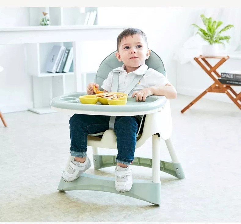 Little Mom Scaun de masa pentru copii Dinner Pink transformabil cu tavita dubla ajustabila si detasabila cu suport pentru picioare si centura in 5 puncte dimensiune 62 x 77 x 92 cm