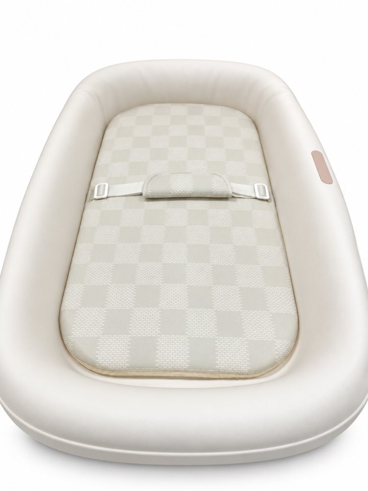 Little Mom Set de baie pentru bebelusi Beige cu masuta de infasat cadita cu termometru digital incorporat salteluta ergonomica si carusel cu jucarii suspendate inclus