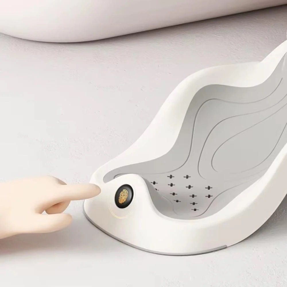 Little Mom Suport de baie pentru bebelusi design ergonomic pliabil cu indicator de temperatura prevazut cu tetiera si suprafata texturata cu gauri de scurgere a apei dimensiune 58 x 11 x 30 cm