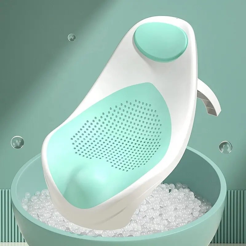 Little Mom Suport de baie pentru bebelusi Green design ergonomic pliabil prevazut cu tetiera si suprafata texturata cu gauri de scurgere a apei dimensiune 54 x 27.5 x 22 cm