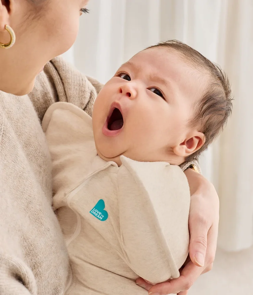 Love to Dream Sac de dormit pentru infasat Swaddle Up Oatmeal M 6-8.5 kg 1 Tog