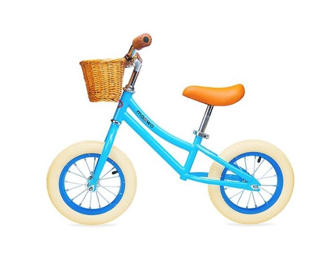 Maawo Bicicleta fara pedale pentru copii roti de 12 inch cu spite si anvelope pneumatice cadru din aliaj de magneziu design ergonomic Saua si ghidonul reglabile sarcina maxima 30 kg Cos impletit din rachita Blue Urban