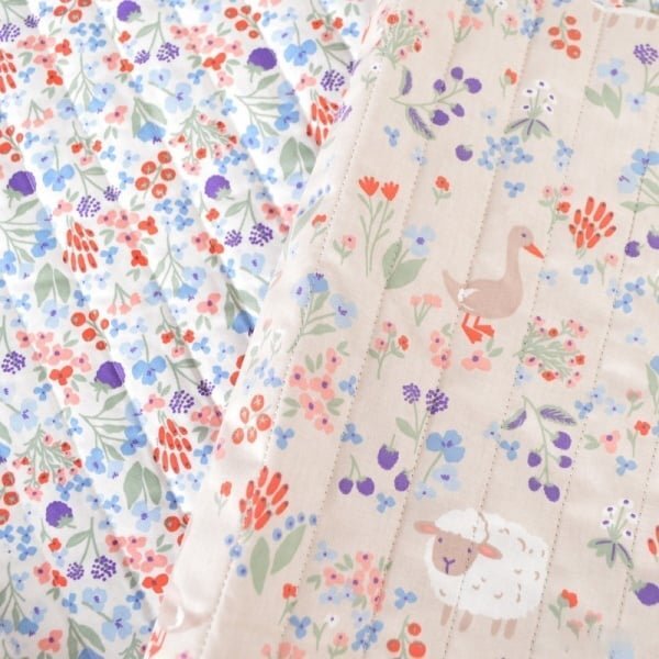 Magic kids Paturica pentru bebelusi Premium matlasata din bumbac Cute Farm cu fata dubla 75x100 cm