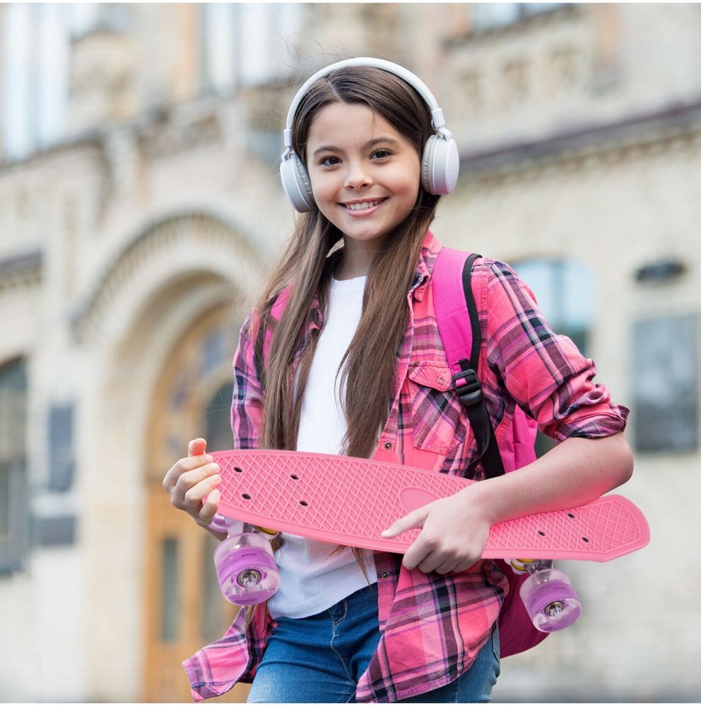 MalPlay Skateboard pentru copii Pink cu led-uri integrate dimensiune platforma 56 x 15 cm