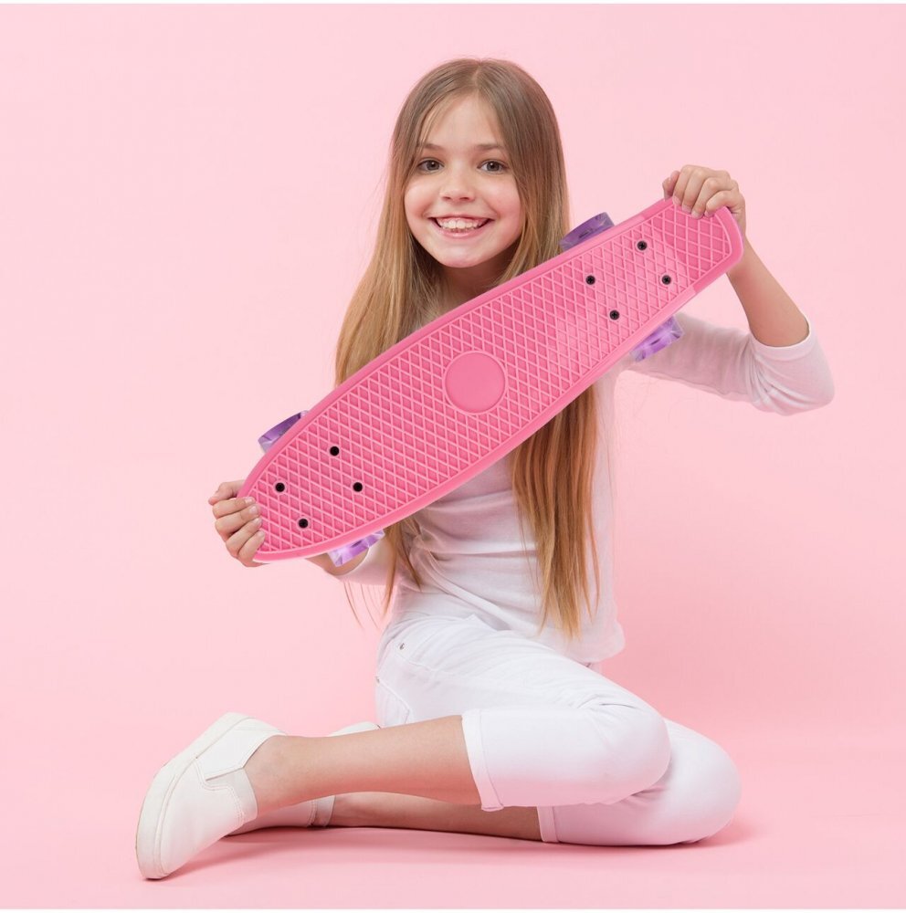 MalPlay Skateboard pentru copii Pink cu led-uri integrate dimensiune platforma 56 x 15 cm