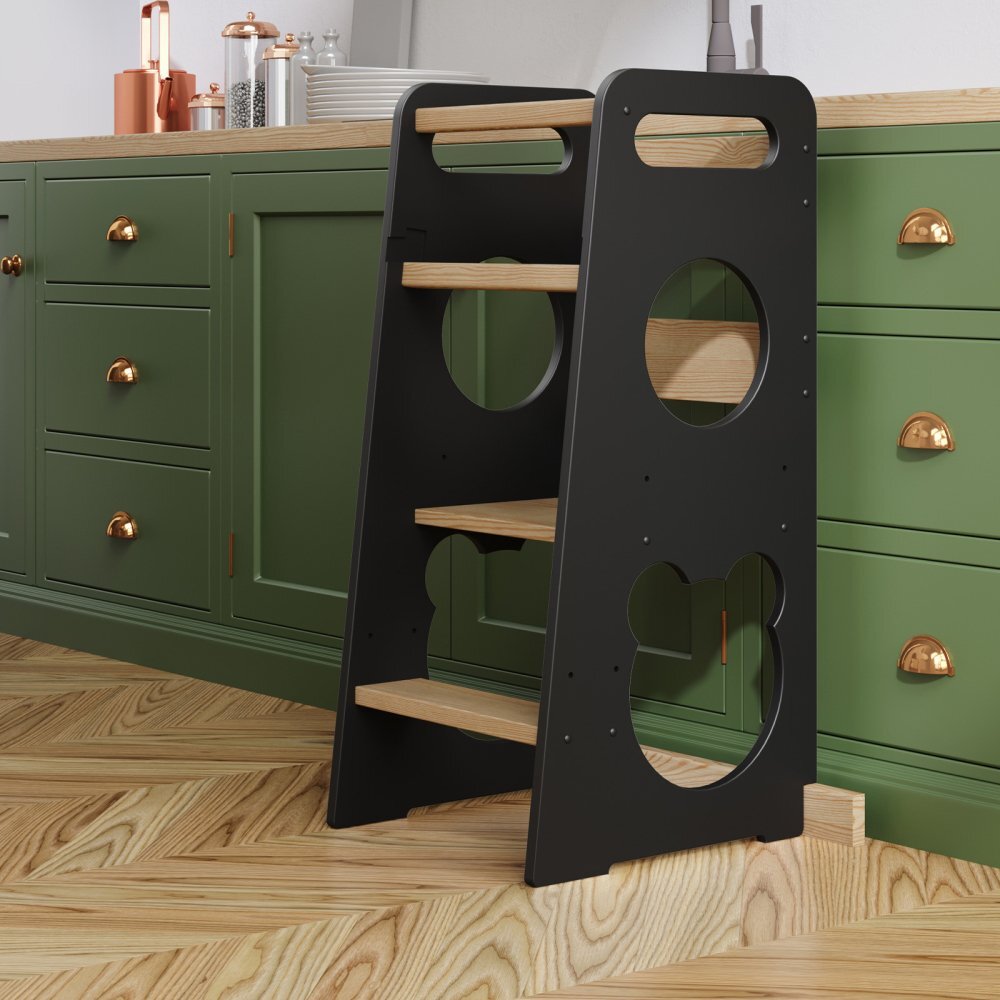 Meble Wrobel Turn de invatare din lemn pentru copii Teddy BlackPine design montessori robust margini rotunjite cu platforma si trepte reglabile dimensiune 90 x 44 x 39.5 cm
