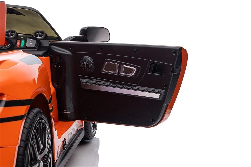MERCEDES-BENZ Masinuta electrica pentru copii cu licenta Mercedes Benz AMG Orange cu echipare premiumtelecomanda cu 3 vitezeroti evascaun din piele2motoare x 35wusi cu deschiderebluetoothindicator baterieeleronsistem troller