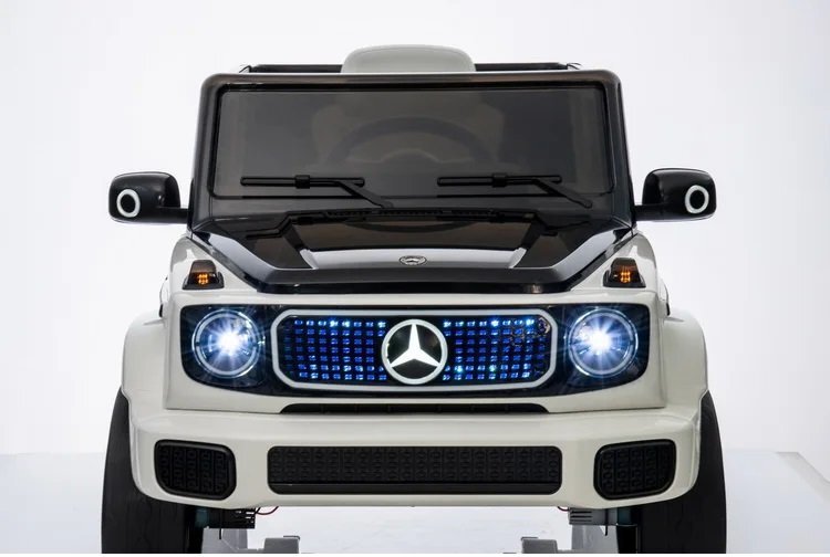 MERCEDES-BENZ Masinuta electrica pentru copii Mercedes Benz EQG White 110w cu echipare premiumacumulator 12V9Ahroti evascaun piele perforatatelecomanda 2.4Gdeschidere usilumini ledbaterie detasabilaoglinzi retrovizoare cu lumini