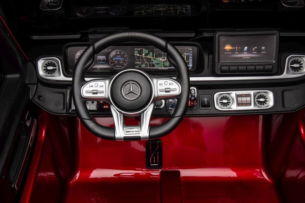 MERCEDES-BENZ Masinuta electrica pentru copii Mercedes Benz G63 XXL tractiune 4x4 cu telecomanda 2.4G 4 motoare de 200W fiecare baterie de 2x24V7Ah faruri luminoase cu USB Bluetooth si afisaj LCD MP4 dimensiune 158 x 93 x 81 cm