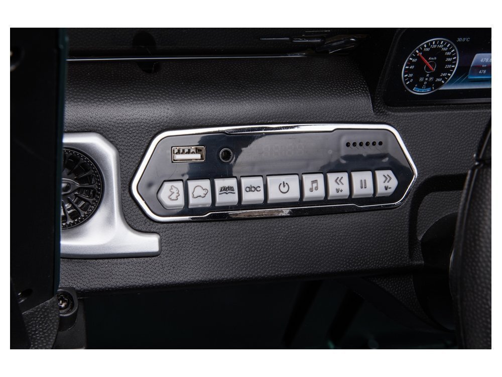MERCEDES-BENZ Masinuta electrica pentru copii Mercedes G500 green 12V pornire la buton motorizare 2x45W usb mp3 radio fm faruri led