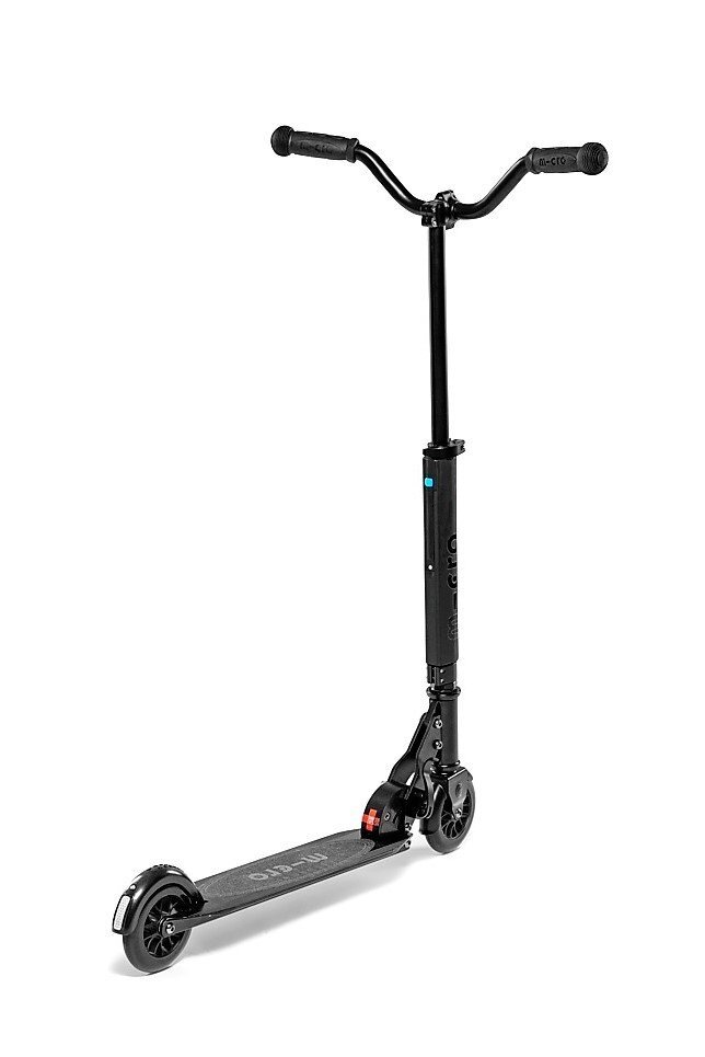 MICRO Trotineta Sprite Deluxe Black cu ghidon led plabil si ajustabil platforma din aluminiu greutate 3.3 kg sustine 100 kg