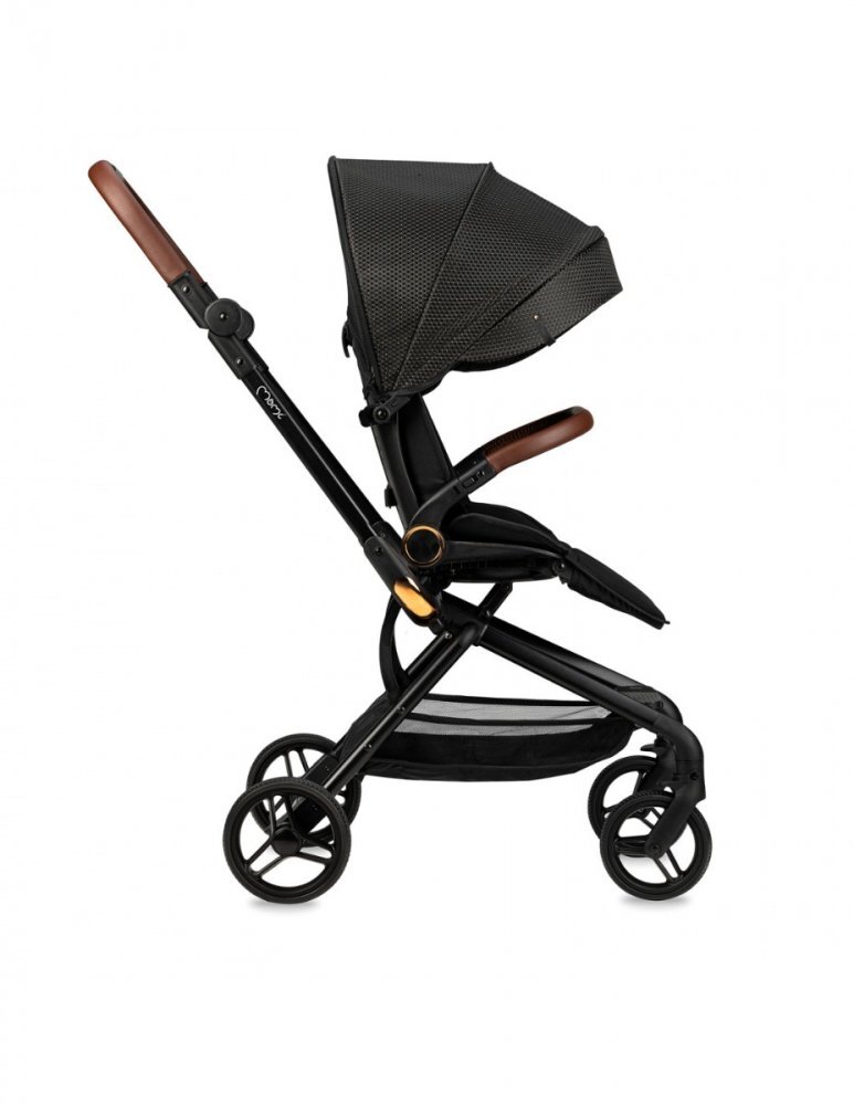 Momi Carucior sport Adelle 360 Black Gold