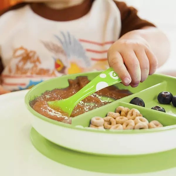 Munchkin Set 2 farfurii compartimentate Stay Put cu ventuza 6L+ bluegreen